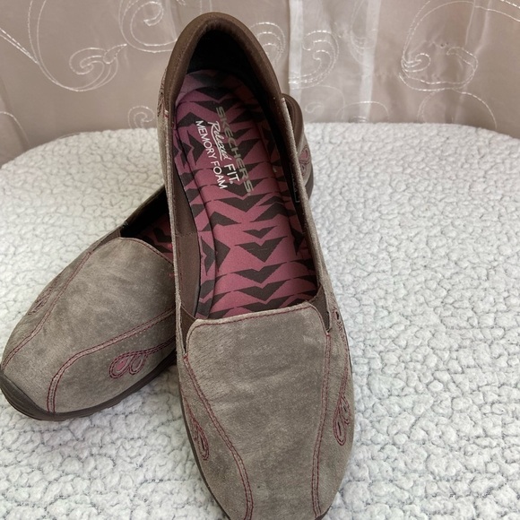 Skechers Relax Fit Slip On Loafers Women, 9.5 - Picture 12 of 13